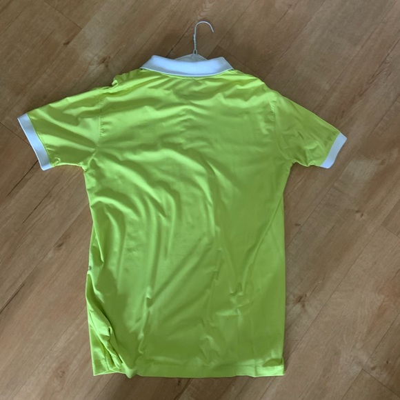 Helly Hansen Impressive green Polo shirt. Large . Great color to be noticed. - Picture 2 of 4